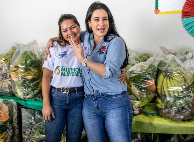 Prefeitura distribuiu cerca de 18 toneladas de alimentos para famílias carentes através do PAA 14