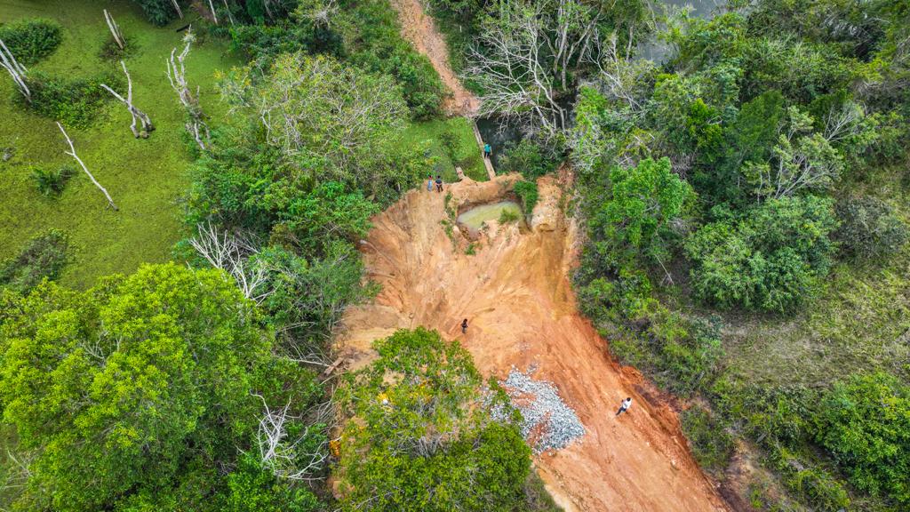 Prefeitura de Eunápolis avança na construção da ponte do Km 12 sob a direção da prefeita Cordélia Torres 6