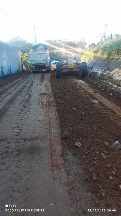TRANCOSO: Bairro Maria Viúva recebe serviços de infraestrutura e manutenção de ruas 17