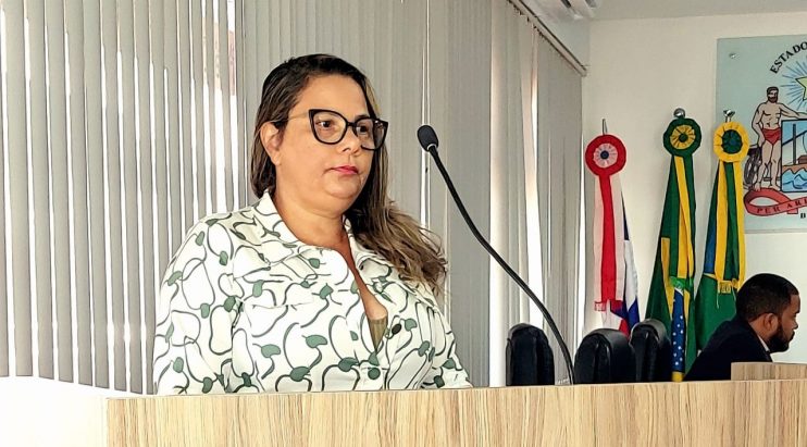 Genilda Pires foi empossada e passa a ocupar uma cadeira no Legislativo itabelense 4