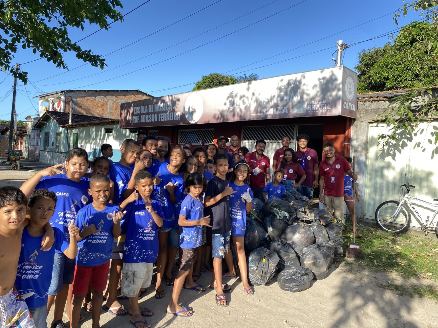 Filarmônica Lyra Popular de Belmonte Mobiliza Comunidade para o Dia Mundial da Limpeza. 8