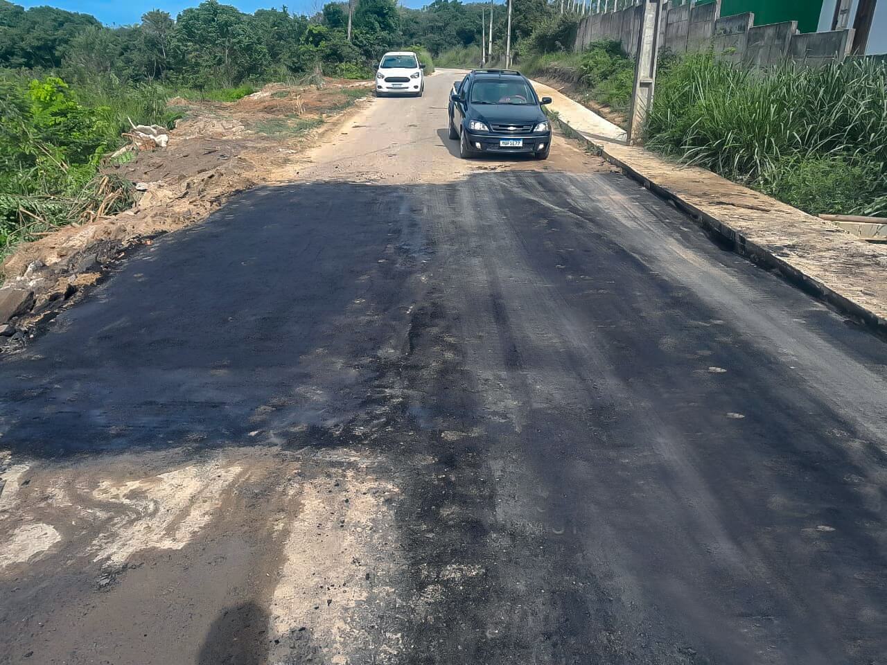 Operação tapa-buracos melhora condições de tráfego no bairro Maria Viúva, em Trancoso 15