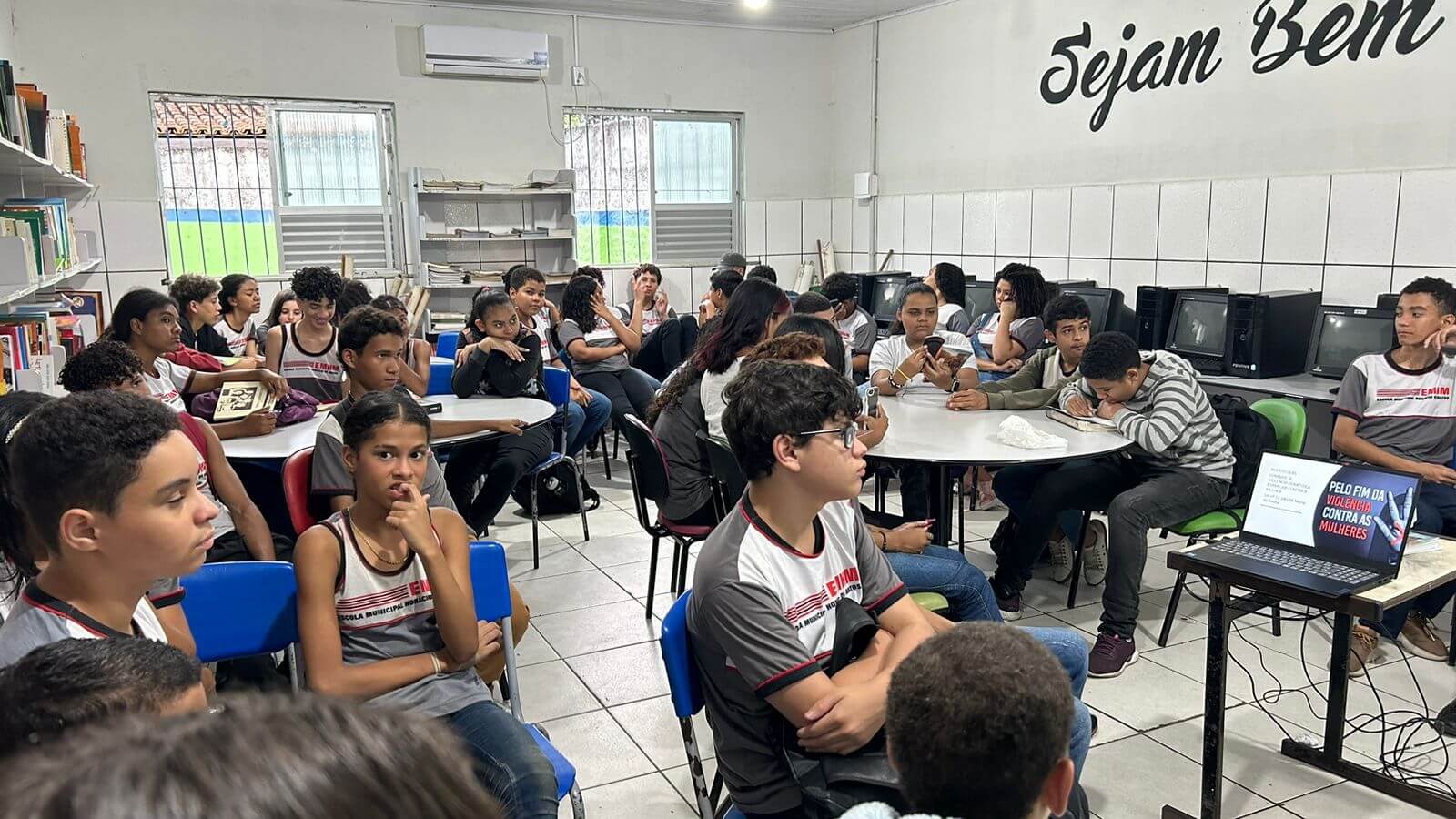 Prefeitura de Eunápolis conclui projeto de conscientização contra a violência doméstica nas escolas 2