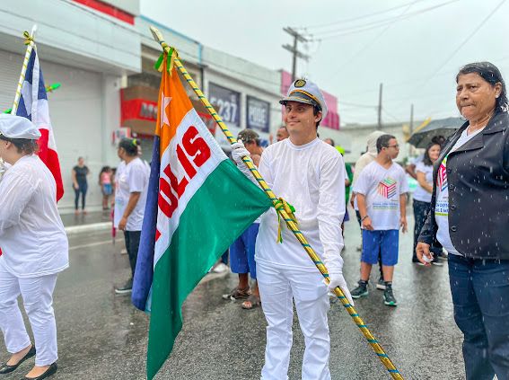 Eunápolis celebra bicentenário da Independência do Brasil na Bahia com grandioso desfile cívico 12