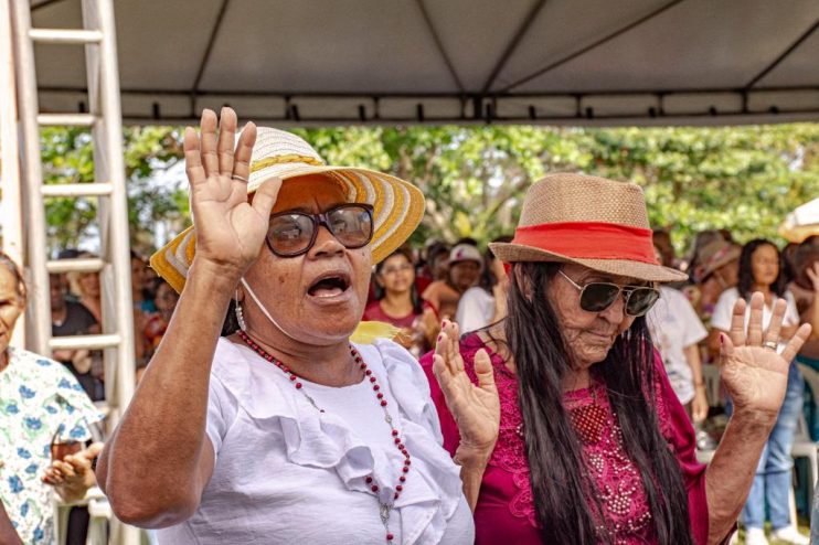 MULTIDÃO CELEBRA FESTA DA PADROEIRA NOSSA SENHORA DA PENA EM PORTO SEGURO 21