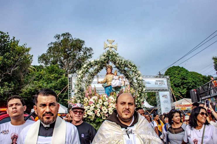 MULTIDÃO CELEBRA FESTA DA PADROEIRA NOSSA SENHORA DA PENA EM PORTO SEGURO 17