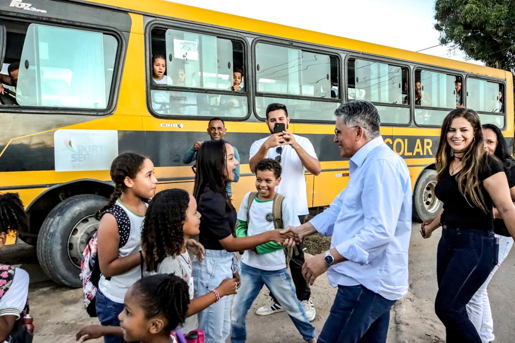 OBRAS DE INFRAESTRUTURA NA AGROVILA E IMBIRUÇU 10