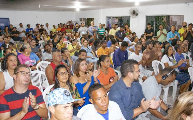 Mais de 300 famílias do Vila Vitória recebem o documento de propriedade 21