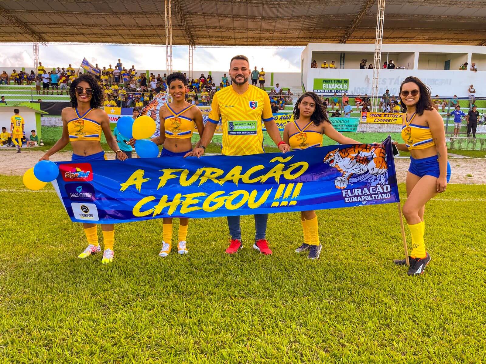 Com apoio da Prefeitura, Eunápolis garante vaga na terceira fase do Intermunicipal após goleada no Estádio Araujão 13