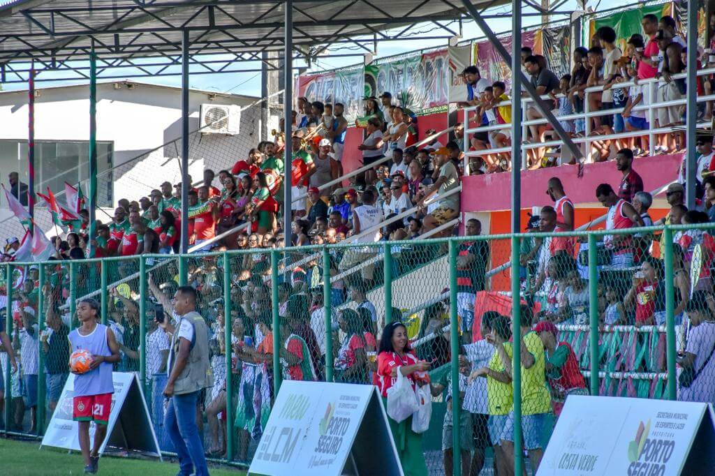 INTERMUNICIPAL: Seleção de Porto Seguro vence Teixeira de Freitas e se classifica para terceira fase 14