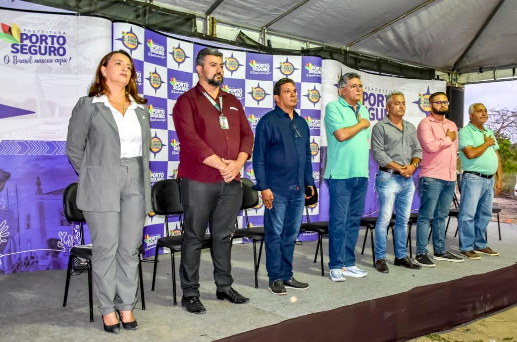 Prefeito Jânio Natal lança pedra fundamental de faculdade de Direito em Porto Seguro 5