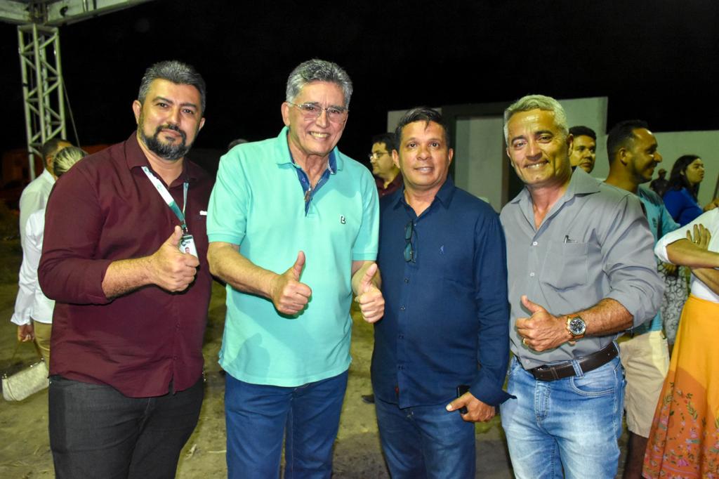 Prefeito Jânio Natal lança pedra fundamental de faculdade de Direito em Porto Seguro 10