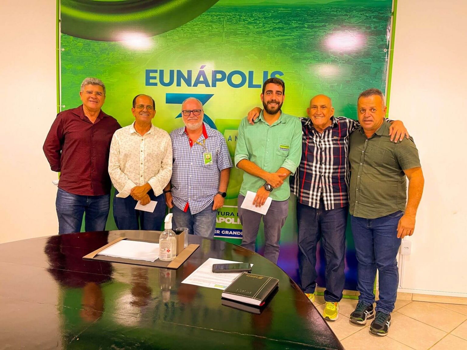 Solucionar problemas na lagoa do Vivendas Costa Azul é compromisso da Prefeitura de Eunápolis 4
