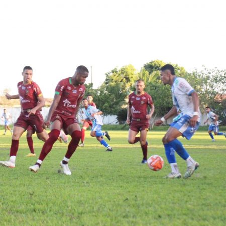 Itagimirim e Porto Seguro ficam no empate no jogo de ida da terceira fase do Intermunicipal. Duelo decisivo acontece no dia 1º de outubro 4