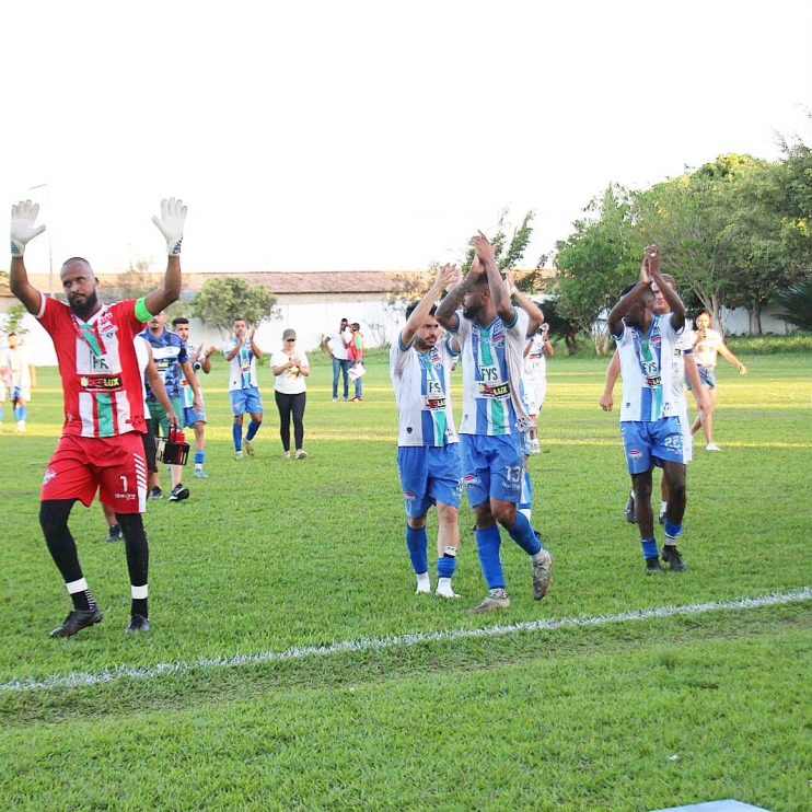 Itagimirim e Porto Seguro ficam no empate no jogo de ida da terceira fase do Intermunicipal. Duelo decisivo acontece no dia 1º de outubro 23