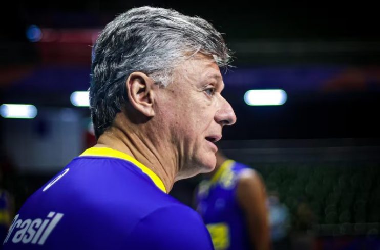 Vôlei: Renan Dal Zotto pede demissão após vitória contra a Itália 4