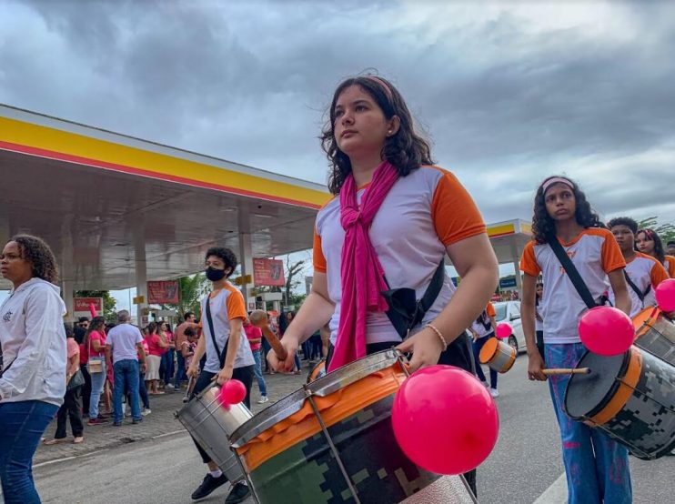 Captura de tela 2023-10-08 170605 “Caminhada Rosa” reúne multidão para chamar atenção sobre o combate ao câncer em Eunápolis 19