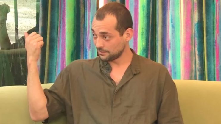 Eduardo Sterblitch diz ter “vegonha dos crimes” de sua época no Pânico na TV: “Era moleque” 4