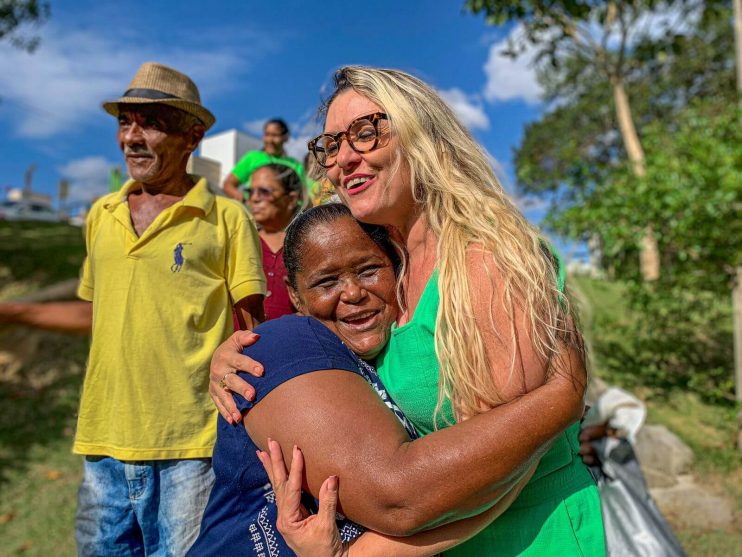 Prefeita Cordélia Torres participa de evento dedicado ao Dia Mundial dos Idosos no Parque Gravatá 16