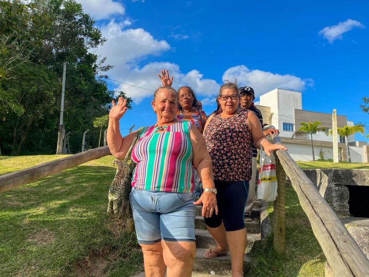 Prefeita Cordélia Torres participa de evento dedicado ao Dia Mundial dos Idosos no Parque Gravatá 11