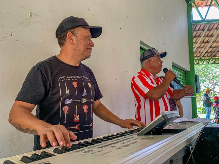 Prefeita Cordélia Torres participa de evento dedicado ao Dia Mundial dos Idosos no Parque Gravatá 10