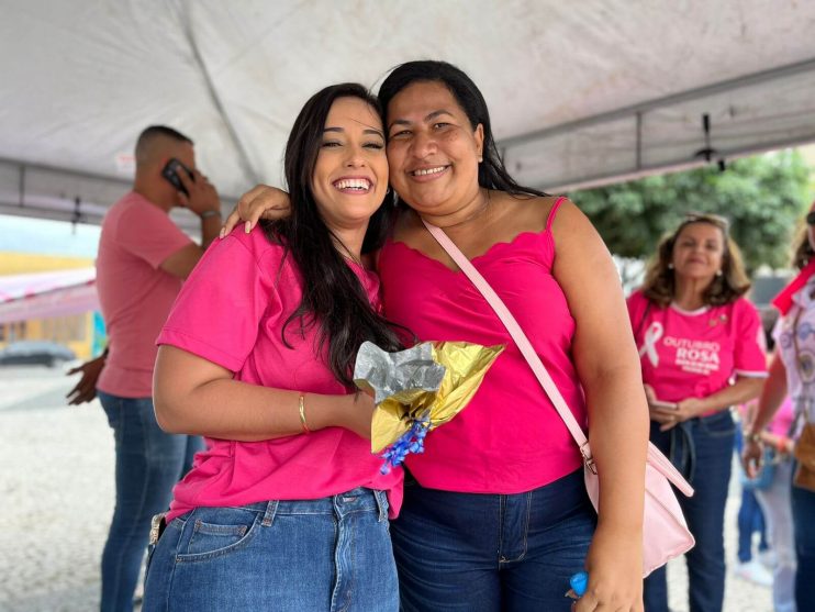 WhatsApp Image 2023-10-06 at 12.30.53 “Caminhada Rosa” reúne multidão para chamar atenção sobre o combate ao câncer em Eunápolis 9