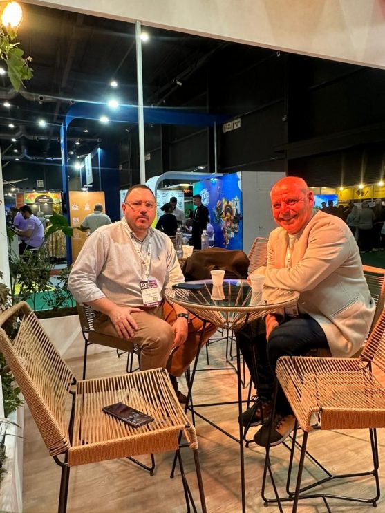 PREFEITURA DE PORTO SEGURO E GOVERNO DA BAHIA ALINHAM AÇÕES CONJUNTAS PARA TURISMO 2024 PREFEITURA DE PORTO SEGURO E GOVERNO DA BAHIA ALINHAM AÇÕES CONJUNTAS PARA TURISMO 2024 4