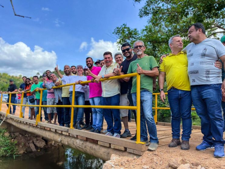 Prefeita Cordélia Torres cumpre compromisso com moradores do Itú/Miramar e entrega ponte que liga comunidades rurais 13