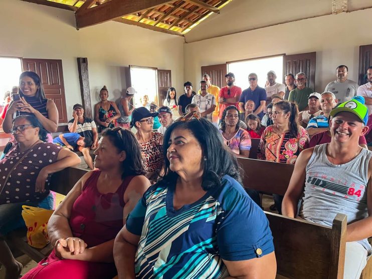 Prefeita Cordélia Torres cumpre compromisso com moradores do Itú/Miramar e entrega ponte que liga comunidades rurais 14