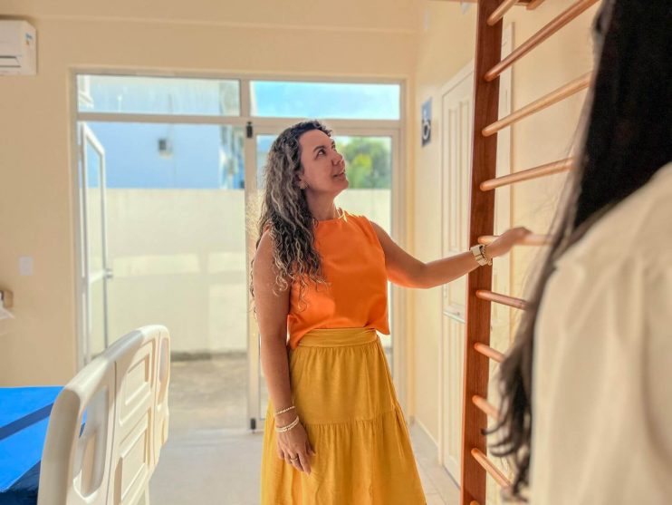 WhatsApp Image 2023-10-09 at 22.31.52 (2) Em fase de finalização, obra da Casa de Parto recebe visita da prefeita Cordélia Torres 11