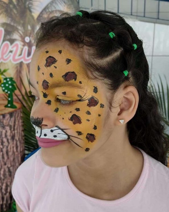 Escolas da rede municipal promovem eventos em comemoração ao Dia das Crianças em Eunápolis 16