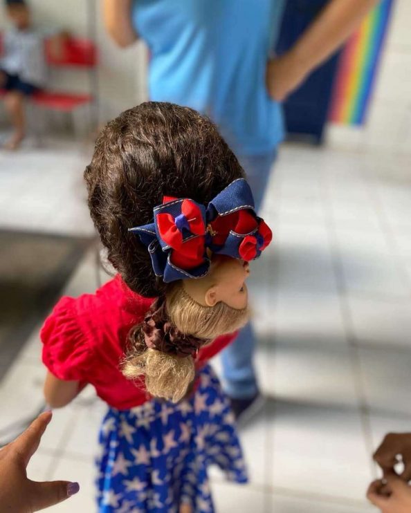 Escolas da rede municipal promovem eventos em comemoração ao Dia das Crianças em Eunápolis 17