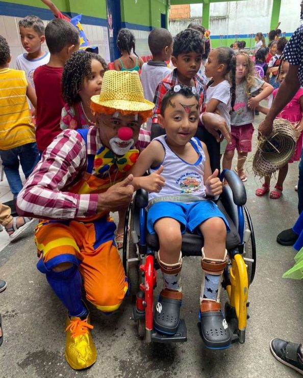 Escolas da rede municipal promovem eventos em comemoração ao Dia das Crianças em Eunápolis 15