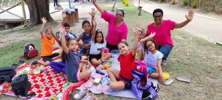 Escolas da rede municipal promovem eventos em comemoração ao Dia das Crianças em Eunápolis 11