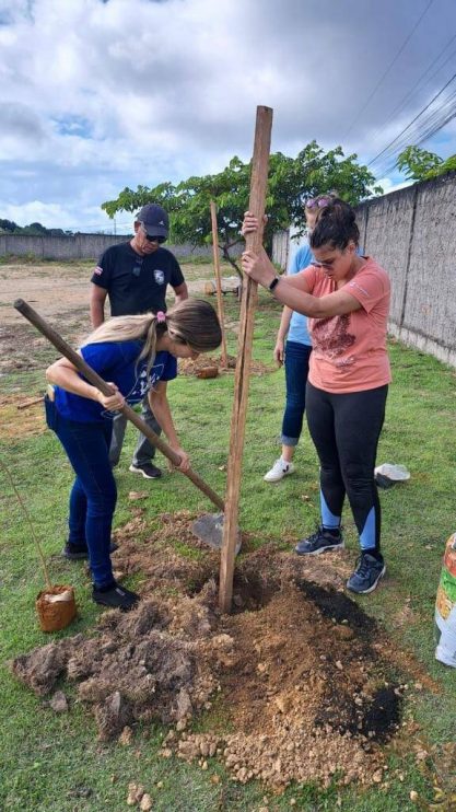 PORTO SEGURO VERDE: PROJETO ALCANÇA PLANTIO DE 240 MUDAS DE ÁRVORES NATIVAS 14