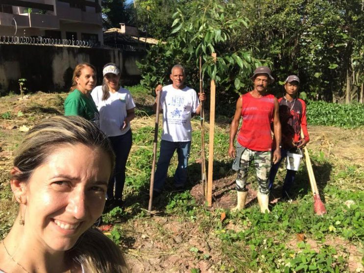 PORTO SEGURO VERDE: PROJETO ALCANÇA PLANTIO DE 240 MUDAS DE ÁRVORES NATIVAS 15
