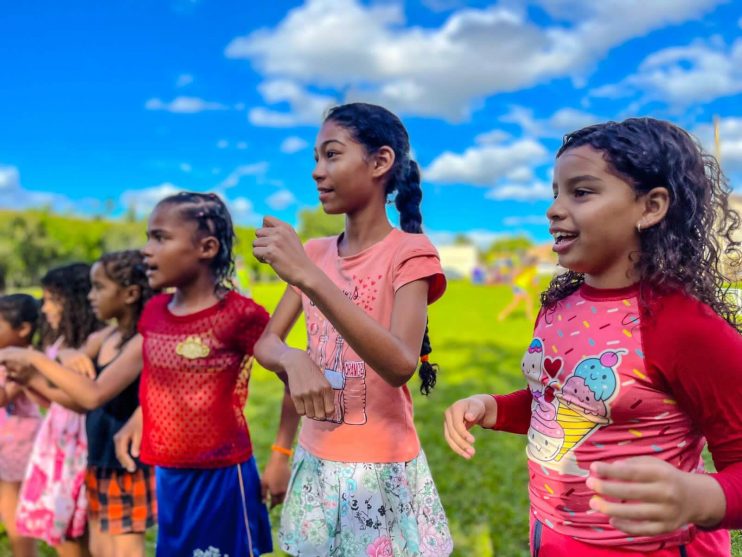 Rua da Alegria reúne centenas de moradores em comemoração ao Dia das Crianças em Gabiarra 21