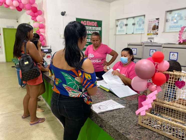 Prefeitura de Eunápolis oferece atendimento noturno para mulheres em ação do Outubro Rosa 11