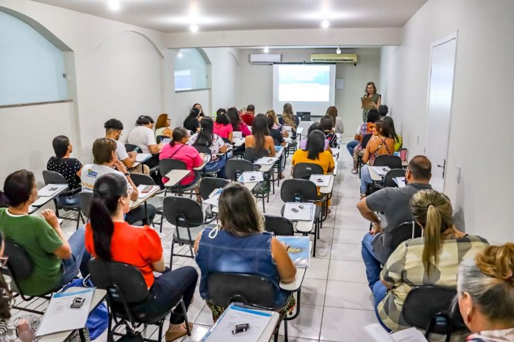 Porto Seguro recebe capacitação para avaliação da saúde da população exposta a petróleo 18