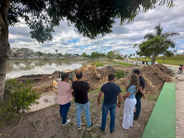 Prevenção de alagamentos na lagoa do Vivendas Costa Azul é acompanhada pela prefeita Cordélia Torres 15