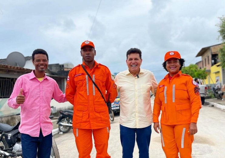 Paulo Dapé prestigia evento social em prol das crianças do Juca Rosa 18