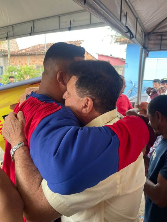 Paulo Dapé prestigia evento social em prol das crianças do Juca Rosa 19