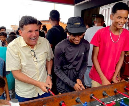 Paulo Dapé prestigia evento social em prol das crianças do Juca Rosa 13