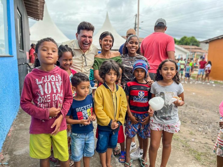 Paulo Dapé prestigia evento social em prol das crianças do Juca Rosa 32