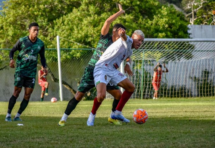 INTERMUNICIPAL: Porto Seguro vence Simões Filho por 2 a 0 no Gigante da Feirinha 33