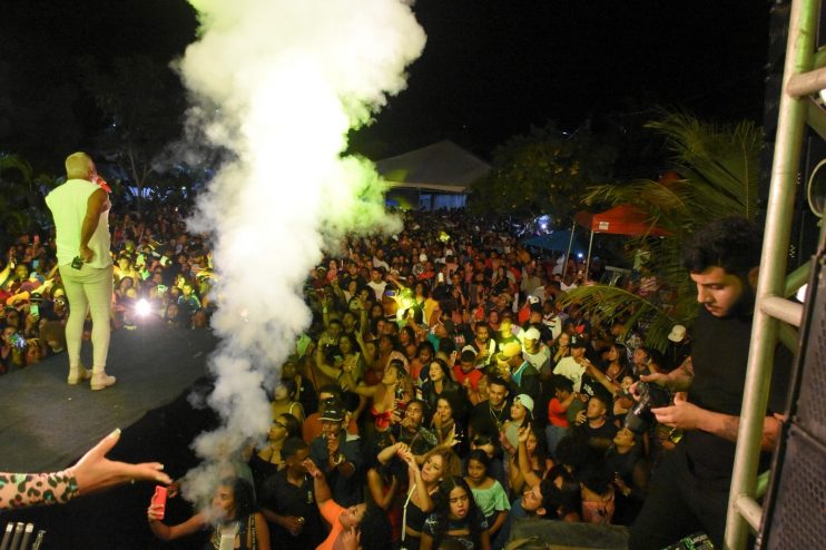 PAVIMENTAÇÃO E MELHORIAS, EM ARRAIAL D’AJUDA 21