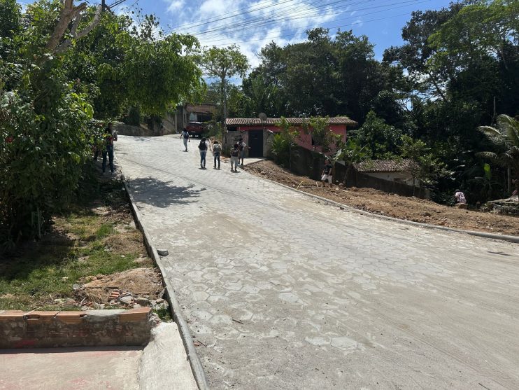 PAVIMENTAÇÃO E MELHORIAS, EM ARRAIAL D’AJUDA 16