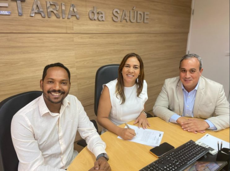 Prefeito Luizinho assina convênio com o Governo do Estado para implantação de centro cirúrgico no Hospital Municipal de Itagimirim 4