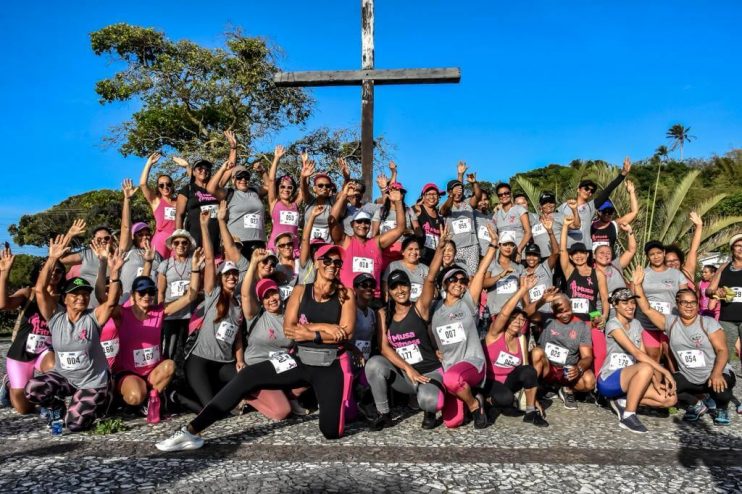 Mais de 500 mulheres participam da 4ª edição do Outubro Rosa da Liga das Corredoras 29