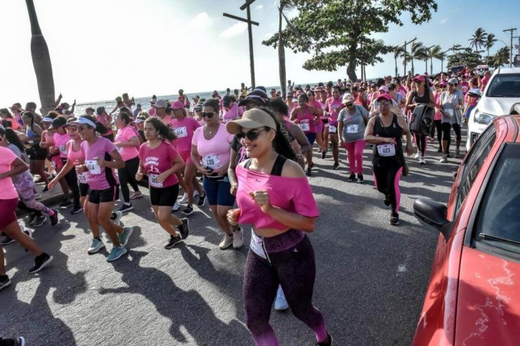 Mais de 500 mulheres participam da 4ª edição do Outubro Rosa da Liga das Corredoras 20